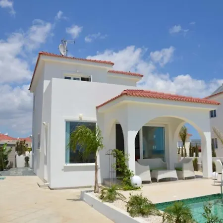 Imagine Your Family Renting A Luxury Holiday Close To Sotira' Main Attractions, Sotira 1335 빌라 아이아 나파